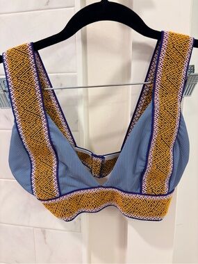 NWOT Elysiian Bali Bikini Top (Blue, M)